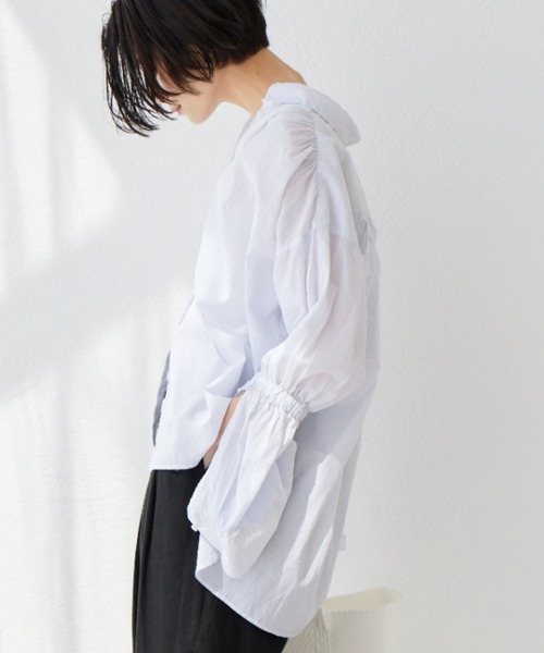 BARNYARDSTORM（バンヤードストーム）の「BARNYARDSTORM / シャーリングスリーブシャツ　ハンドウォッシャブル（シャツ/ブラウス・レディース・オフホワイト/ブルー/ホワイト・FREE）」の10枚目の写真