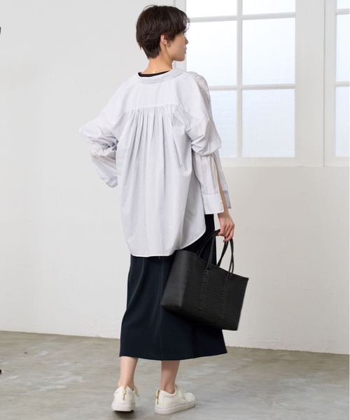 BARNYARDSTORM（バンヤードストーム）の「BARNYARDSTORM / シャーリングスリーブシャツ　ハンドウォッシャブル（シャツ/ブラウス・レディース・オフホワイト/ブルー/ホワイト・FREE）」の11枚目の写真