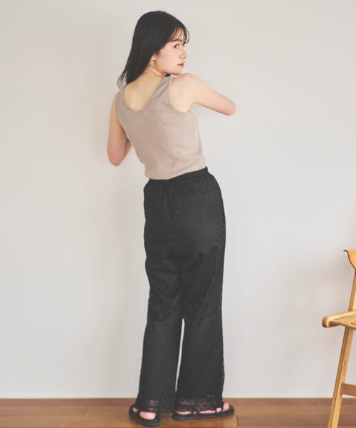 mil(ミル)の「【150㎝前後の小柄さんサイズ】リーフ柄レースセミフレアパンツ【全ゴム・楽ちん】(その他パンツ・レディース・ブラウン/ブラック/スモークピンク・XS/S/M)」の20枚目の写真