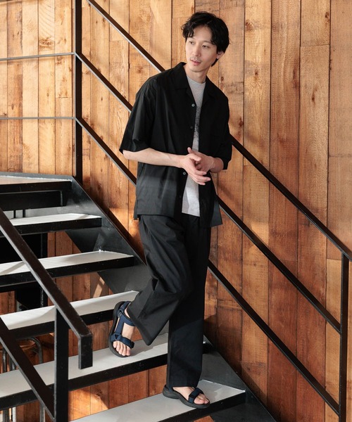 GLOBAL WORK（グローバルワーク）の「エアかるシャツ/5分袖/986850（シャツ/ブラウス・メンズ・チャコール/ネイビー/グリーン/ブラック・LARGE/SMALL/MEDIUM/X-LARGE）」の5枚目の写真