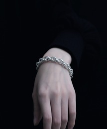 YArKA([J)́yYArKA/[Jzchain bracelet made of intertwined circles of insteps. [DB8] / bۗփp[cuXbg(uXbg)