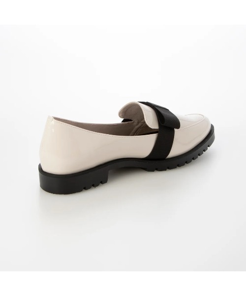 Launa lea(ラウナレア)の「【レイン対応】リボンレインフラットローファー(R9021)(レインシューズ・レディース・グレー系その他/ブラック/アイボリー・24.0cm/24.5cm/25.0cm/22.0cm/22.5cm/23.0cm/23.5cm)」の10枚目の写真