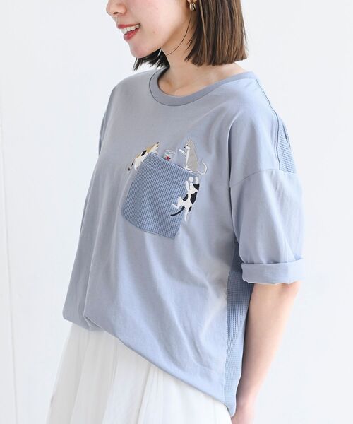 rps(アールピーエス)の「ポケットキャットワッフル切替T(Tシャツ/カットソー・レディース・チャコールグレー/ホワイト系その他2/オフホワイト/サックスブルー/ブルー・フリー)」の5枚目の写真