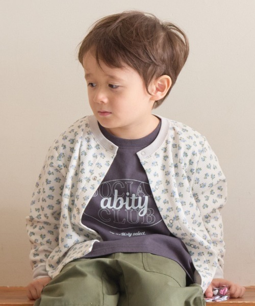 aBity select(アビティセレクト)の「【ワッフルシリーズ】配色 小花柄カーディガン(カーディガン/ボレロ・キッズ・サックスブルー/ピンク・90/100/110/120)」の12枚目の写真