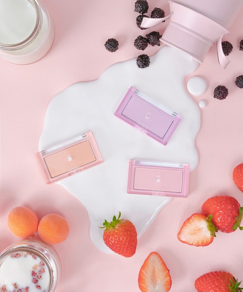 rom&nd（ロムアンド）の「rom&nd ベターザンチーク（チーク・レディース・C03 FIG CHIP/W01 ODI MILK/C01 PEACH CHIP/C02 BLUEVERRY CHIP/C04 PEAR CHIP/W02 STRAWBERRY MILK/N01 NUTTY NUDE/N02 VINE NUDE/W03 Apricot Milk/S01 MANGO CHIP/S02 LYCHEE CHIP・FREE）」の13枚目の写真