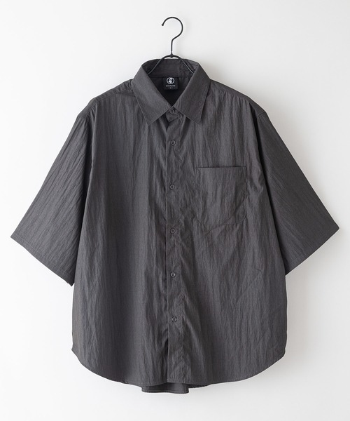 brknhome(ブロークンホーム)の「【brknhome/ブロークンホーム】タスランナイロン 半袖ワイドシャツ(シャツ/ブラウス・メンズ・サンドベージュ/スミクロ/グレー・MEDIUM/LARGE)」の17枚目の写真