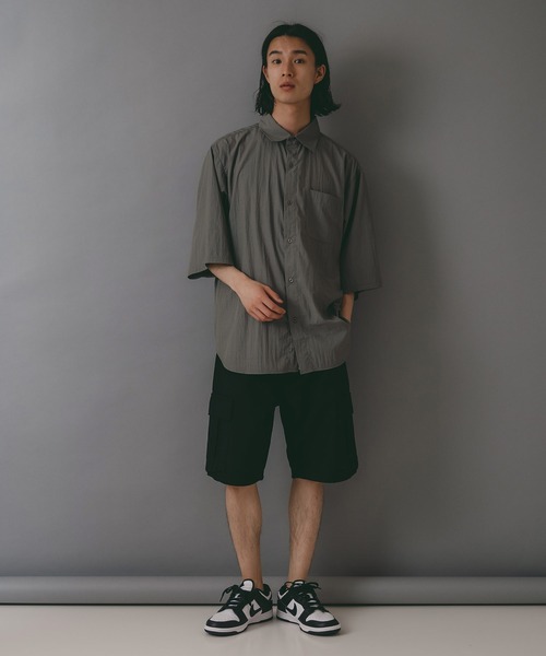 brknhome(ブロークンホーム)の「【brknhome/ブロークンホーム】タスランナイロン 半袖ワイドシャツ(シャツ/ブラウス・メンズ・サンドベージュ/スミクロ/グレー・MEDIUM/LARGE)」の13枚目の写真