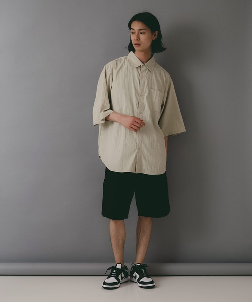 brknhome(ブロークンホーム)の「【brknhome/ブロークンホーム】タスランナイロン 半袖ワイドシャツ(シャツ/ブラウス・メンズ・サンドベージュ/スミクロ/グレー・MEDIUM/LARGE)」の16枚目の写真