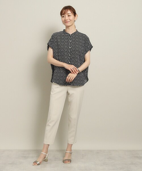 ITS'DEMO（イッツデモ）の「◆【冷感／通勤／手洗い可】タック袖ブラウス（シャツ/ブラウス・レディース・ピンク/ネイビー/ブラック系/ライトブルー/ホワイト系3・00）」の17枚目の写真