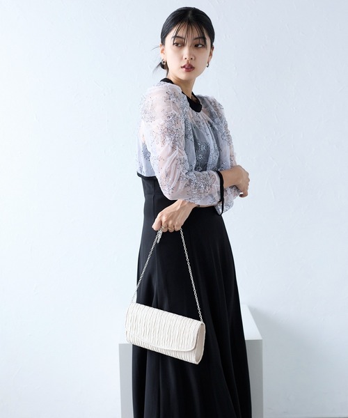 &Robu.（アンドロブ）の「サテンプリーツクラッチバッグ  フォーマル 結婚式 お呼ばれ（クラッチバッグ・レディース・ブラック/グレー/ベージュ・FREE）」の12枚目の写真