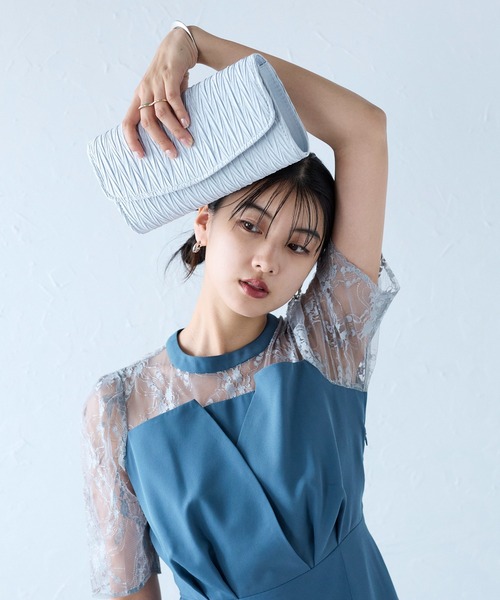 &Robu.（アンドロブ）の「サテンプリーツクラッチバッグ  フォーマル 結婚式 お呼ばれ（クラッチバッグ・レディース・ブラック/グレー/ベージュ・FREE）」の19枚目の写真