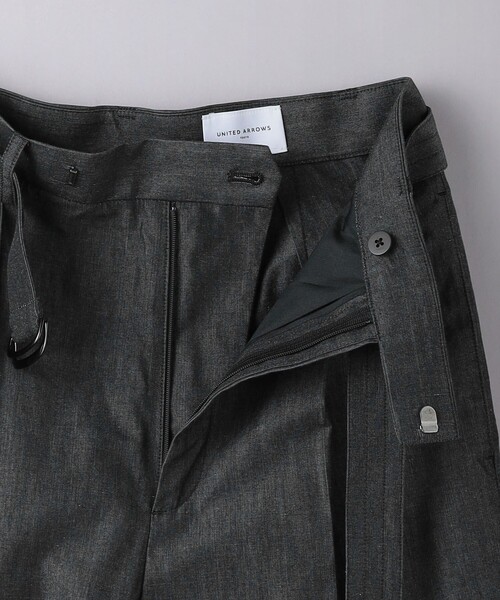UNITED ARROWS（ユナイテッドアローズ）の「ダンガリー タック ベルト ワイドパンツ（その他パンツ・レディース・ネイビー/ブラック・38/36）」の16枚目の写真