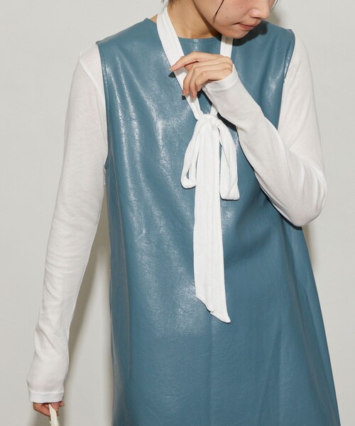 Firsthand（ファーストハンド）の「Firsthand/ファーストハンド ガーゼ天竺タイ付きTEE（Tシャツ/カットソー・レディース・ブルー/ブラック/レッド/ホワイト・ﾌﾘ-）」の2枚目の写真