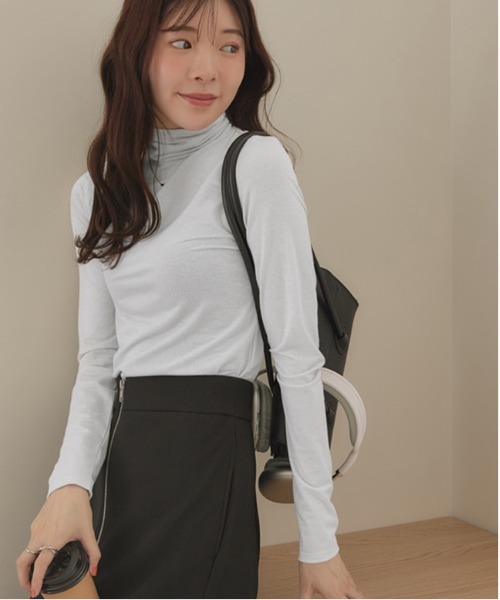 CHAN ME(チャンミ)の「ラメシアーハイネックプルオーバー(Tシャツ/カットソー・レディース・ブラック/ゴールド/グレー/シルバー/ピンク・MEDIUM/LARGE/X-LARGE)」の15枚目の写真