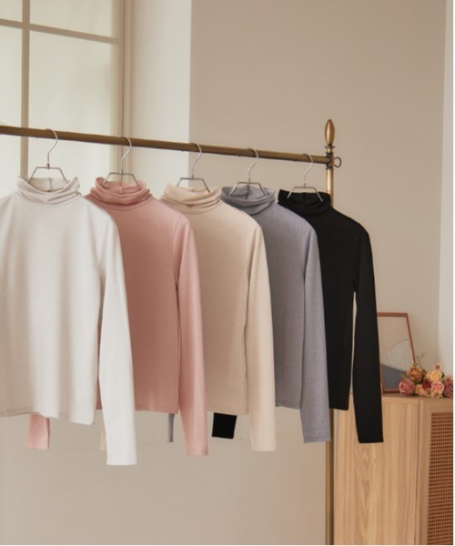 CHAN ME(チャンミ)の「ラメシアーハイネックプルオーバー(Tシャツ/カットソー・レディース・ブラック/ゴールド/グレー/シルバー/ピンク・MEDIUM/LARGE/X-LARGE)」の19枚目の写真