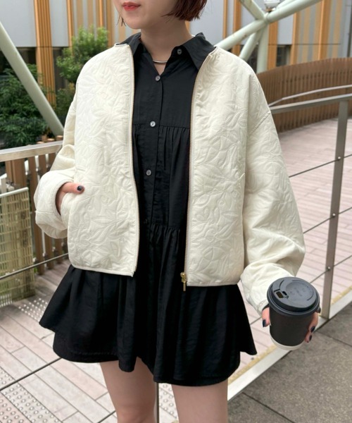 VIS（ビス）の「【casual】合皮パイピングリーフキルトブルゾン（ブルゾン・レディース・ブラック/キナリ・FREE）」の16枚目の写真