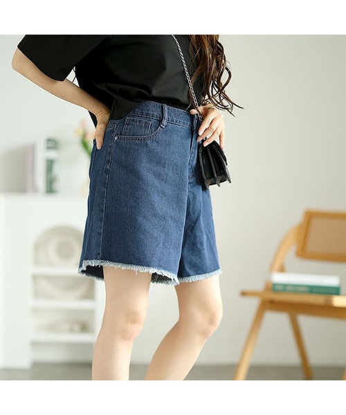 GOLDJAPAN（ゴールドジャパン）の「カットオフデニムショートパンツ【大きいサイズ対応】（デニムパンツ・レディース・ブルー/ブラック/ホワイト・LL/3L/4L/5L）」の13枚目の写真