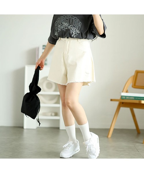 GOLDJAPAN（ゴールドジャパン）の「カットオフデニムショートパンツ【大きいサイズ対応】（デニムパンツ・レディース・ブルー/ブラック/ホワイト・LL/3L/4L/5L）」の15枚目の写真