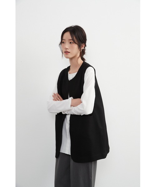 【セール】ノーカラーベスト(ベスト)|On One's Own(オンワンズオン) 【セール】ノーカラーベスト(ベスト)|On One's Own(オンワンズオン)