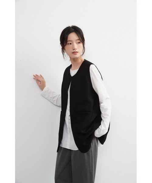 【セール】ノーカラーベスト(ベスト)|On One's Own(オンワンズオン) 【セール】ノーカラーベスト(ベスト)|On One's Own(オンワンズオン)