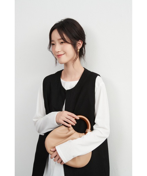 【セール】ノーカラーベスト(ベスト)|On One's Own(オンワンズオン) 【セール】ノーカラーベスト(ベスト)|On One's Own(オンワンズオン)