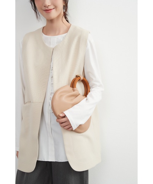 【セール】ノーカラーベスト(ベスト)|On One's Own(オンワンズオン) 【セール】ノーカラーベスト(ベスト)|On One's Own(オンワンズオン)