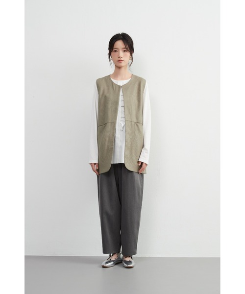 【セール】ノーカラーベスト(ベスト)|On One's Own(オンワンズオン) 【セール】ノーカラーベスト(ベスト)|On One's Own(オンワンズオン)