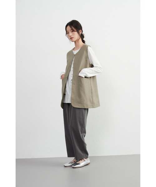 【セール】ノーカラーベスト(ベスト)|On One's Own(オンワンズオン) 【セール】ノーカラーベスト(ベスト)|On One's Own(オンワンズオン)