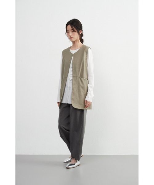【セール】ノーカラーベスト(ベスト)|On One's Own(オンワンズオン) 【セール】ノーカラーベスト(ベスト)|On One's Own(オンワンズオン)