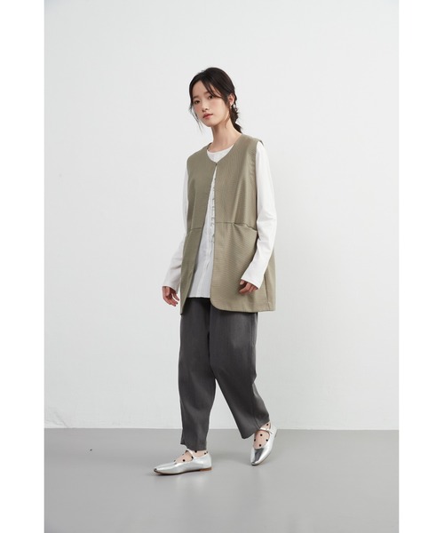 【セール】ノーカラーベスト(ベスト)|On One's Own(オンワンズオン) 【セール】ノーカラーベスト(ベスト)|On One's Own(オンワンズオン)