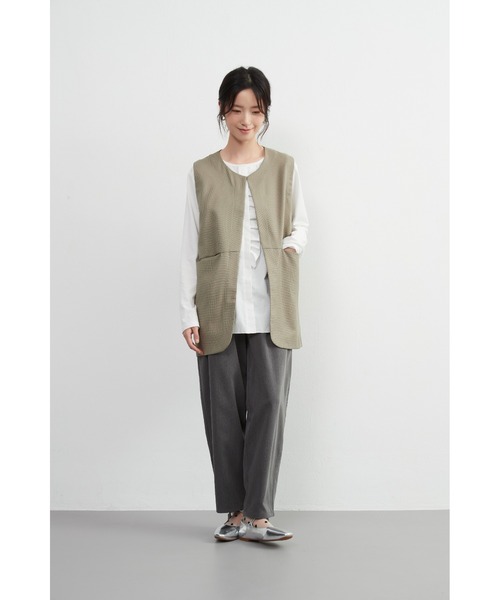 【セール】ノーカラーベスト(ベスト)|On One's Own(オンワンズオン) 【セール】ノーカラーベスト(ベスト)|On One's Own(オンワンズオン)