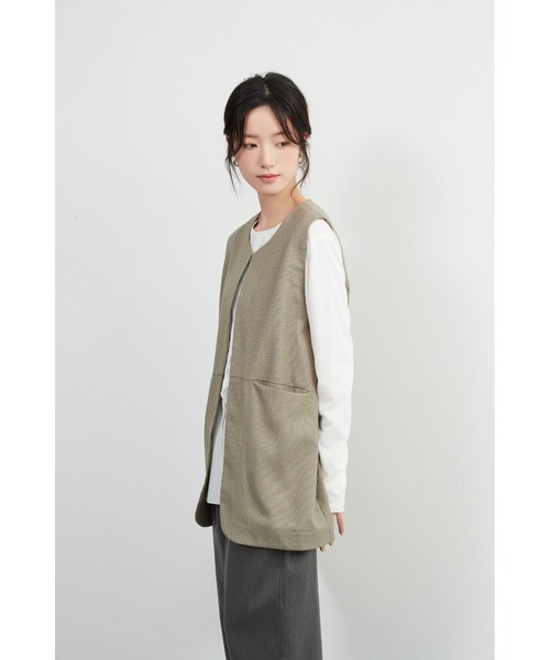 【セール】ノーカラーベスト(ベスト)|On One's Own(オンワンズオン) 【セール】ノーカラーベスト(ベスト)|On One's Own(オンワンズオン)