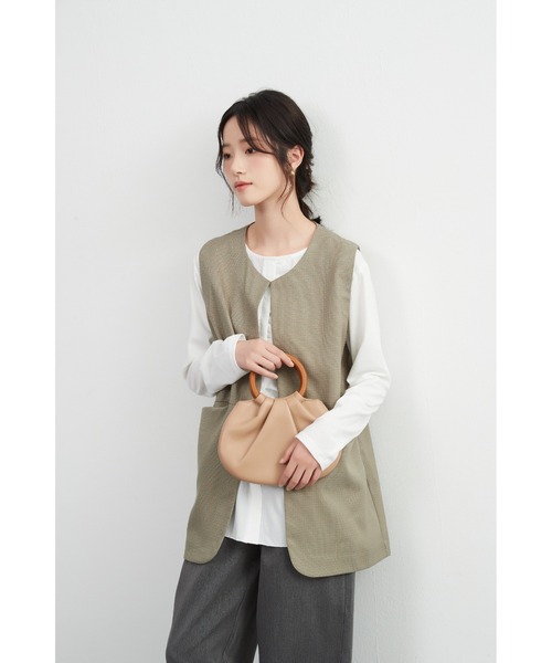 【セール】ノーカラーベスト(ベスト)|On One's Own(オンワンズオン) 【セール】ノーカラーベスト(ベスト)|On One's Own(オンワンズオン)