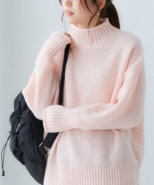 nissen(ニッセン)の「ハイネックラーベン編オーバーサイズニット(ニット/セーター・レディース・アイボリー/ブラック/ブルー/ピンク/ライトグレー・S~M/L~LL)」の5枚目の写真