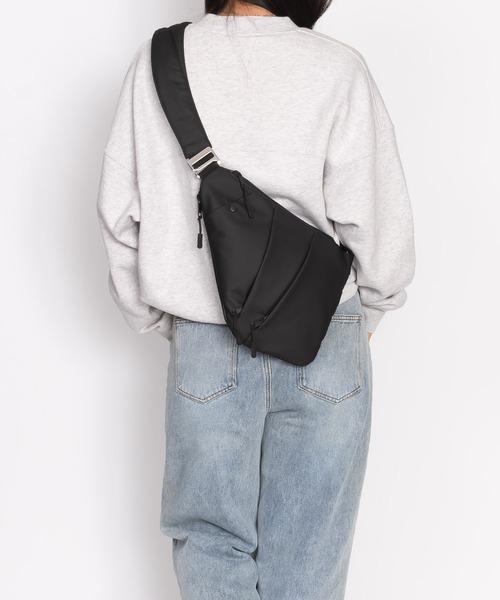 SML（エスエムエル）の「THIERRY HUNTING BAG / ハンティングバッグ（ショルダーバッグ・メンズ・ブラック/グレー・FREE）」の13枚目の写真