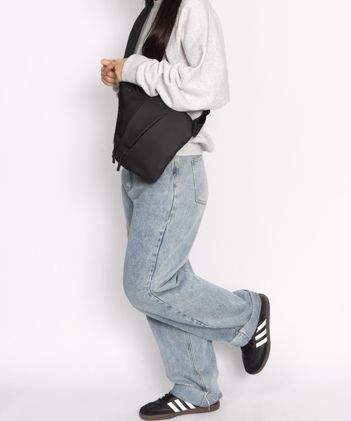 SML（エスエムエル）の「THIERRY HUNTING BAG / ハンティングバッグ（ショルダーバッグ・メンズ・ブラック/グレー・FREE）」の14枚目の写真