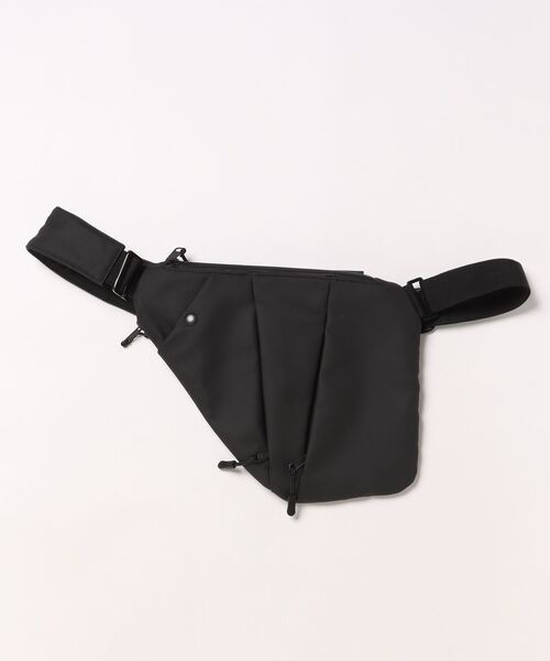 SML（エスエムエル）の「THIERRY HUNTING BAG / ハンティングバッグ（ショルダーバッグ・メンズ・ブラック/グレー・FREE）」の7枚目の写真