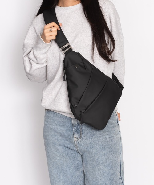 SML（エスエムエル）の「THIERRY HUNTING BAG / ハンティングバッグ（ショルダーバッグ・メンズ・ブラック/グレー・FREE）」の10枚目の写真