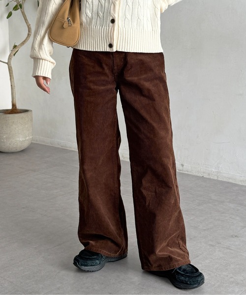 CPCM（シーピーシーエム）の「【新色/コーデュロイ】ハイウエストストレートデニム（デニムパンツ・レディース・ブラック/ブルー/インディゴブルー/ネイビー/ブラウン/アイボリー/ダークブルー/ブラック系その他/ブラウン系その他・SMALL/MEDIUM/X-SMALL/LARGE/PS）」の14枚目の写真