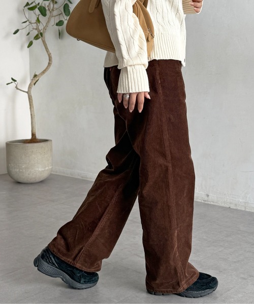 CPCM（シーピーシーエム）の「【新色/コーデュロイ】ハイウエストストレートデニム（デニムパンツ・レディース・ブラック/ブルー/インディゴブルー/ネイビー/ブラウン/アイボリー/ダークブルー/ブラック系その他/ブラウン系その他・SMALL/MEDIUM/X-SMALL/LARGE/PS）」の13枚目の写真