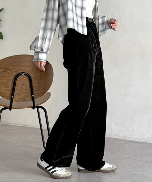 CPCM（シーピーシーエム）の「【新色/コーデュロイ】ハイウエストストレートデニム（デニムパンツ・レディース・ブラック/ブルー/インディゴブルー/ネイビー/ブラウン/アイボリー/ダークブルー/ブラック系その他/ブラウン系その他・SMALL/MEDIUM/X-SMALL/LARGE/PS）」の18枚目の写真