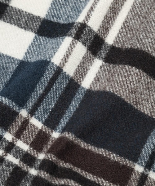 LEPSIM（レプシィム）の「洗えるチェックストール　32606（ストール/ショール・レディース・ブルー/オレンジ/アイボリー/レッド/ベージュ・ONE SIZE）」の6枚目の写真