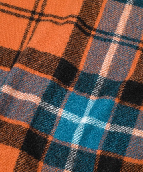 LEPSIM（レプシィム）の「洗えるチェックストール　32606（ストール/ショール・レディース・ブルー/オレンジ/アイボリー/レッド/ベージュ・ONE SIZE）」の9枚目の写真