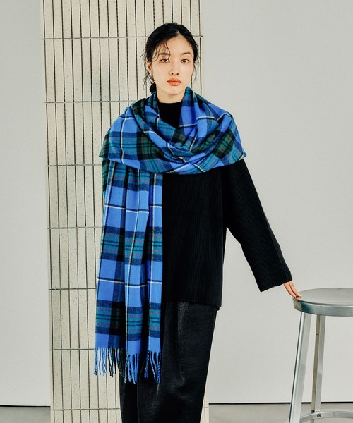 LEPSIM（レプシィム）の「洗えるチェックストール　32606（ストール/ショール・レディース・ブルー/オレンジ/アイボリー/レッド/ベージュ・ONE SIZE）」の20枚目の写真