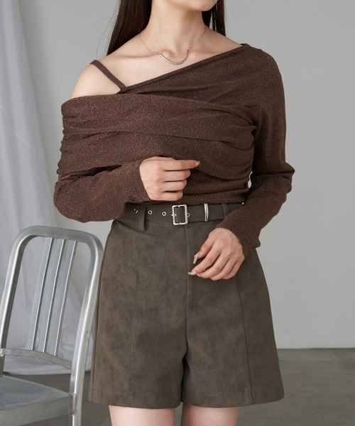 RAY CASSIN(レイカズン)の「【華奢見えが叶う】チョーカー付オフショルデザインニット(ニット/セーター・レディース・レッド/ブラウン/アイボリー/グレー/ピンク系その他2・FREE)」の9枚目の写真