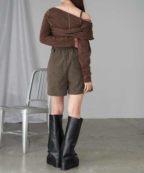 RAY CASSIN(レイカズン)の「【華奢見えが叶う】チョーカー付オフショルデザインニット(ニット/セーター・レディース・レッド/ブラウン/アイボリー/グレー/ピンク系その他2・FREE)」の15枚目の写真