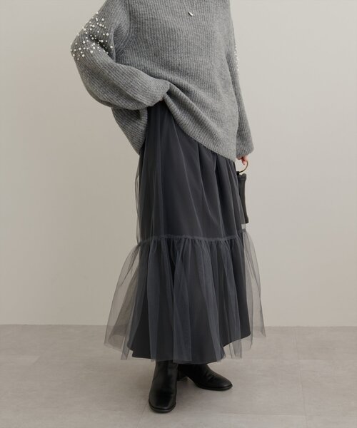 natural couture(ナチュラルクチュール)の「チュール×サテンリバーシブルスカート(スカート・レディース・モカ/オフホワイト/ブラック・FREE)」の3枚目の写真