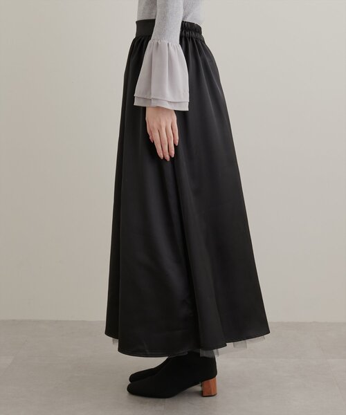 natural couture(ナチュラルクチュール)の「チュール×サテンリバーシブルスカート(スカート・レディース・モカ/オフホワイト/ブラック・FREE)」の22枚目の写真