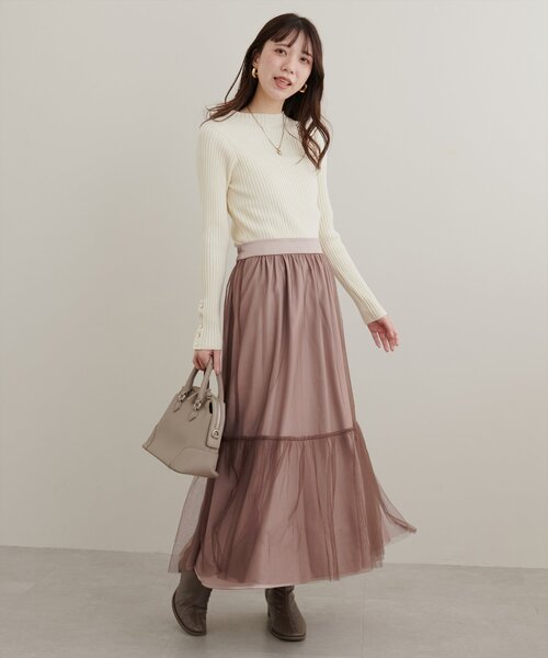 natural couture(ナチュラルクチュール)の「チュール×サテンリバーシブルスカート(スカート・レディース・モカ/オフホワイト/ブラック・FREE)」の5枚目の写真