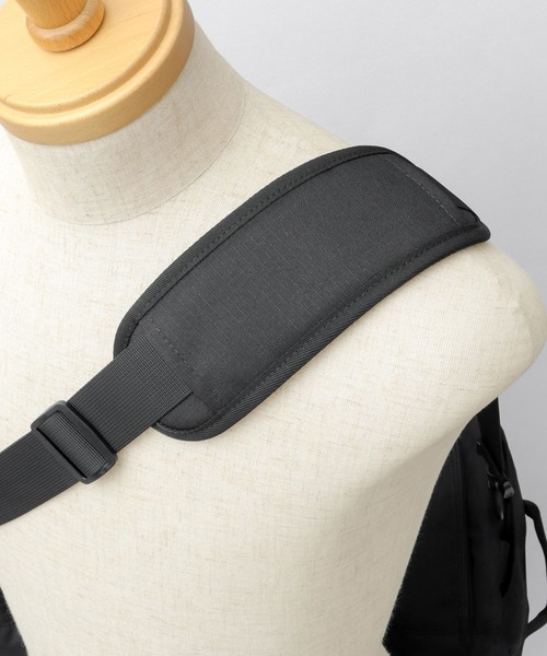 anello(アネロ)の「HC ハイキャパシティ 撥水加工 50L 3WAY ボストンバッグ(ボストン・ショルダー・リュック) 旅行バッグ(ボストンバッグ・メンズ・ブラック・FREE)」の5枚目の写真